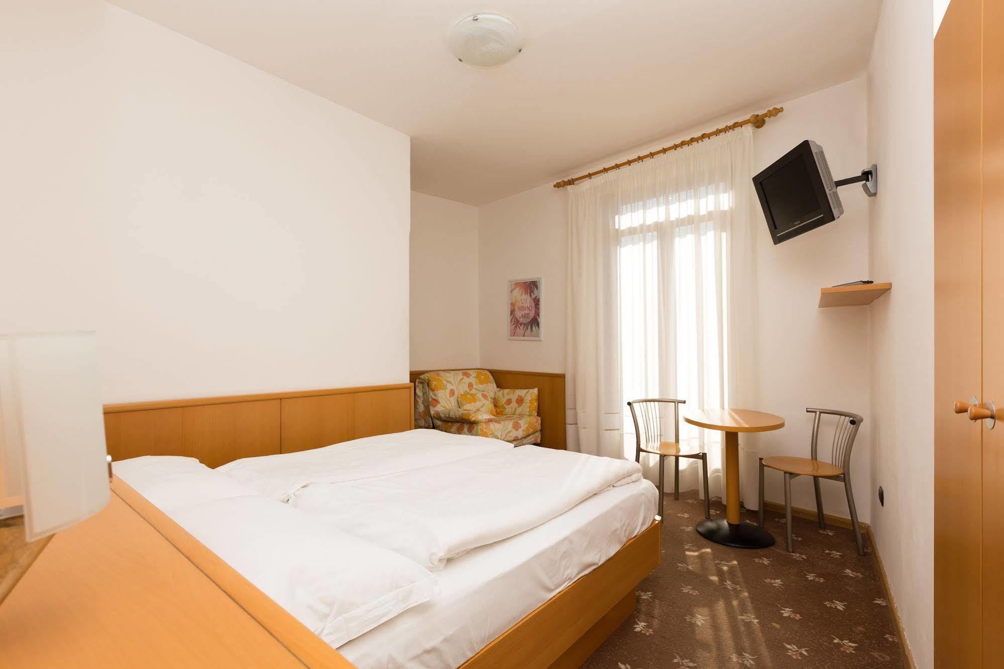 Casa Nataly Bed and Breakfast Torbole Sul Garda Eksteriør billede
