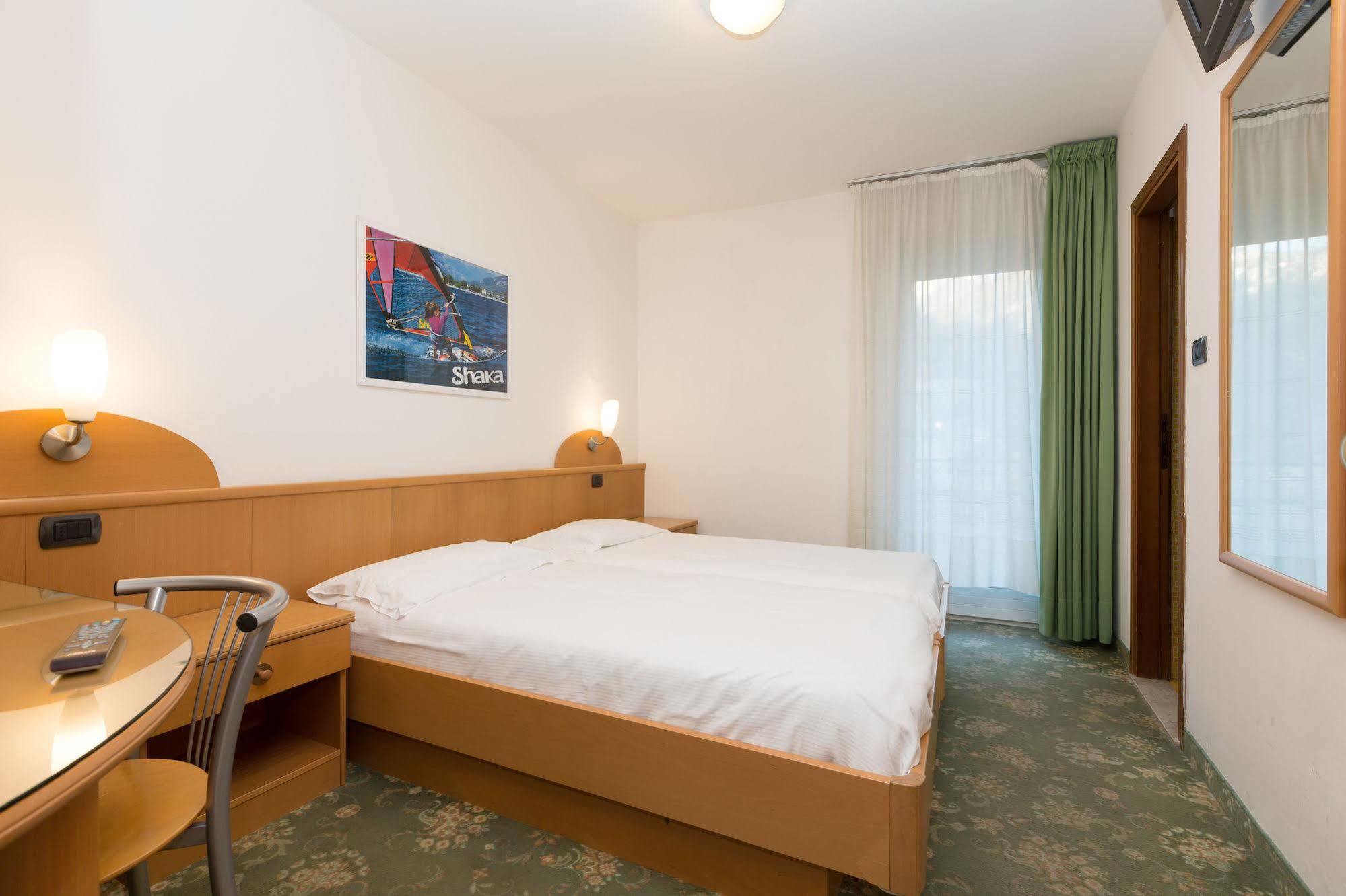 Casa Nataly Bed and Breakfast Torbole Sul Garda Eksteriør billede